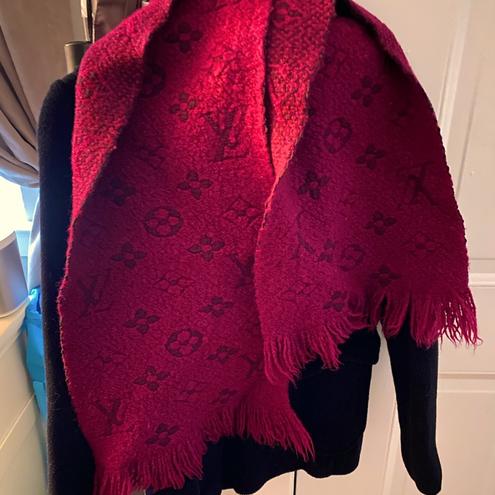 Authentic Louis Vuitton Scarf Cerise